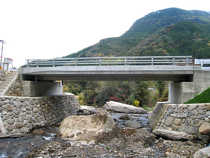 球磨地域振興局　県道人吉水俣線（岳本橋）